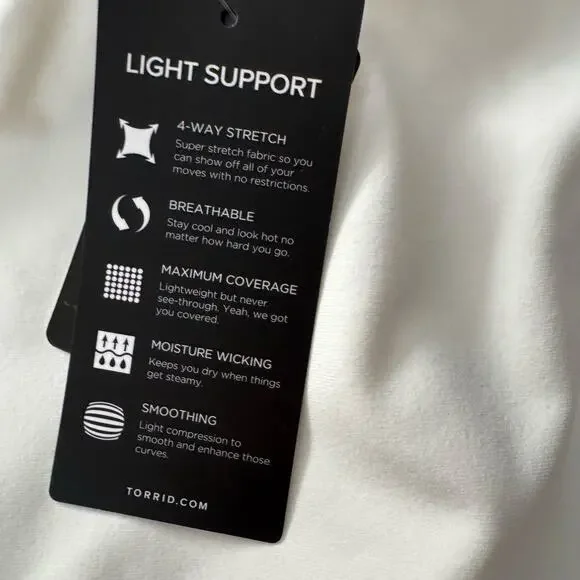 Torrid Performance Core Longline Active Bra Tank White/Black 4X NWT - Picture 8 of 10